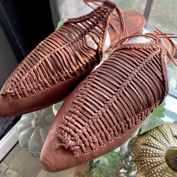 Free People Dana Pointed Toe Mule Tan NWB - Picture 5 of 8